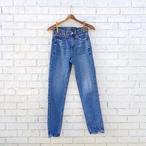 American Eagle Super High-Rise Straight 00